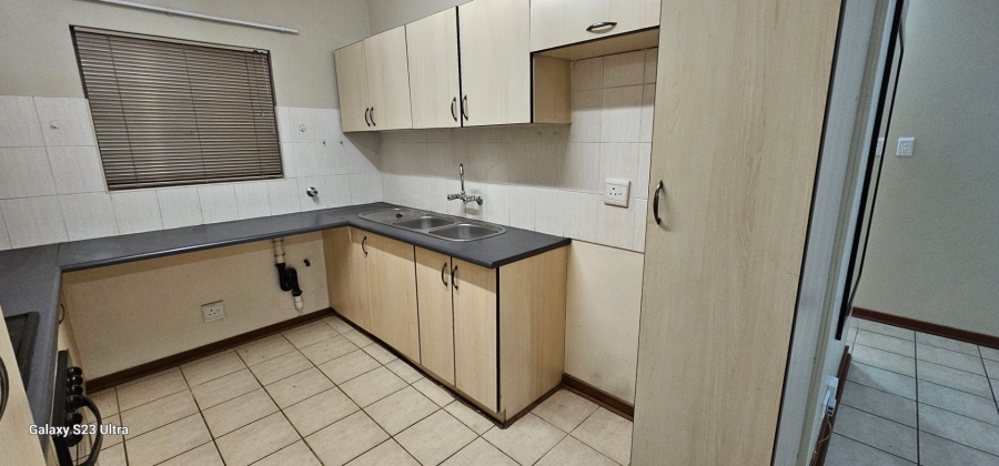 2 Bedroom Property for Sale in Langenhovenpark Free State